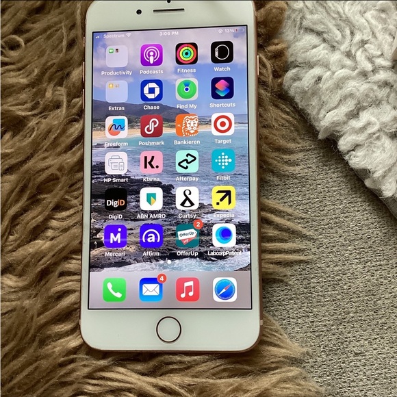 Apple iPhone 8 Plus Unlocked to all Carriers Excellent Condition - Picture 2 of 11